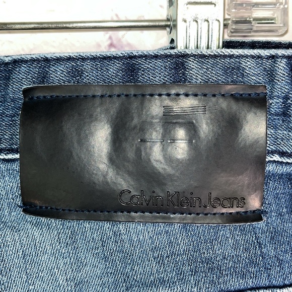CALVIN KLEIN JEANS Slim Straight Jeans. Size: 36 x 30 - Picture 10 of 15